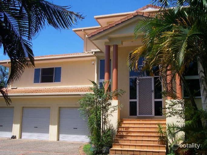 173 Hillview Cres, Whitfield, QLD 4870