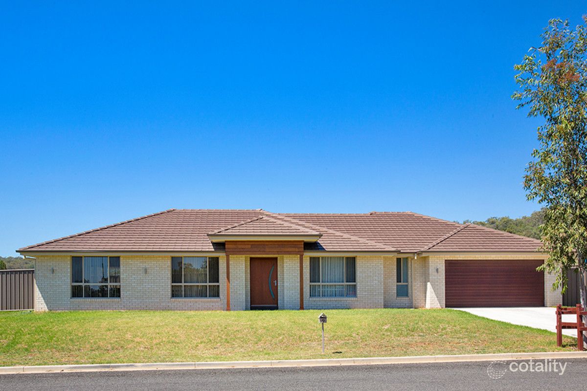 9 Bottle Brush Ave, Gunnedah, NSW 2380