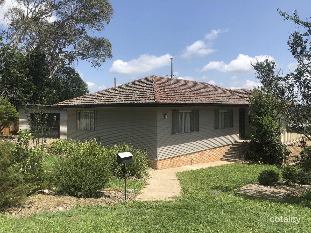 4 Baker Pl, Armidale, NSW 2350
