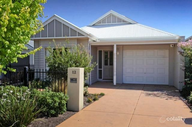 12 Botanical Dr, Caroline Springs, VIC 3023