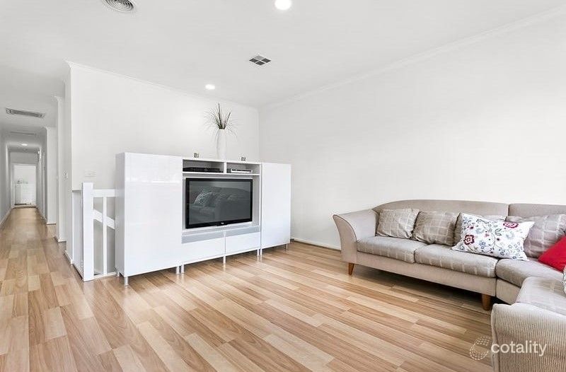 8/2a Cameron Rd, Essendon, VIC 3040