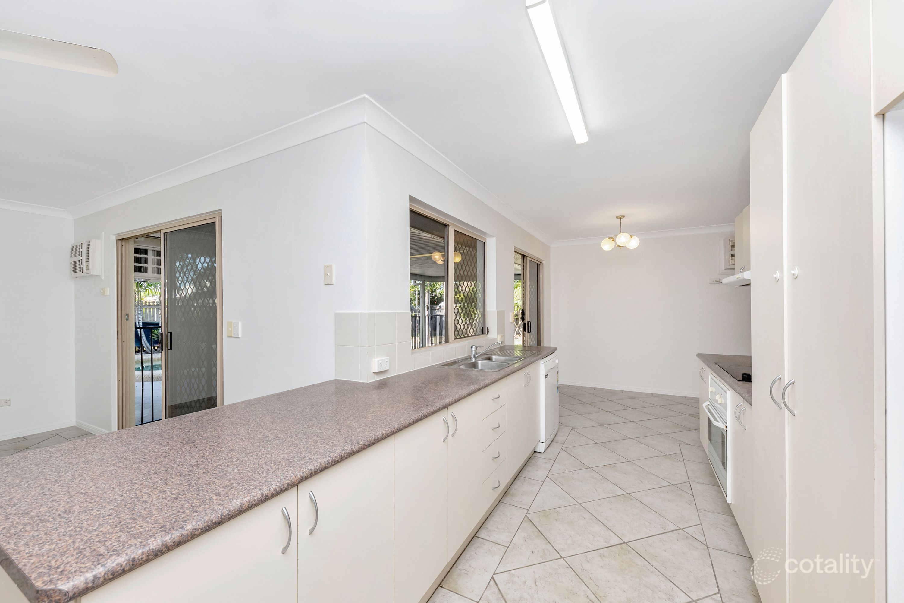 4 Sonata Pl, Kirwan, QLD 4817