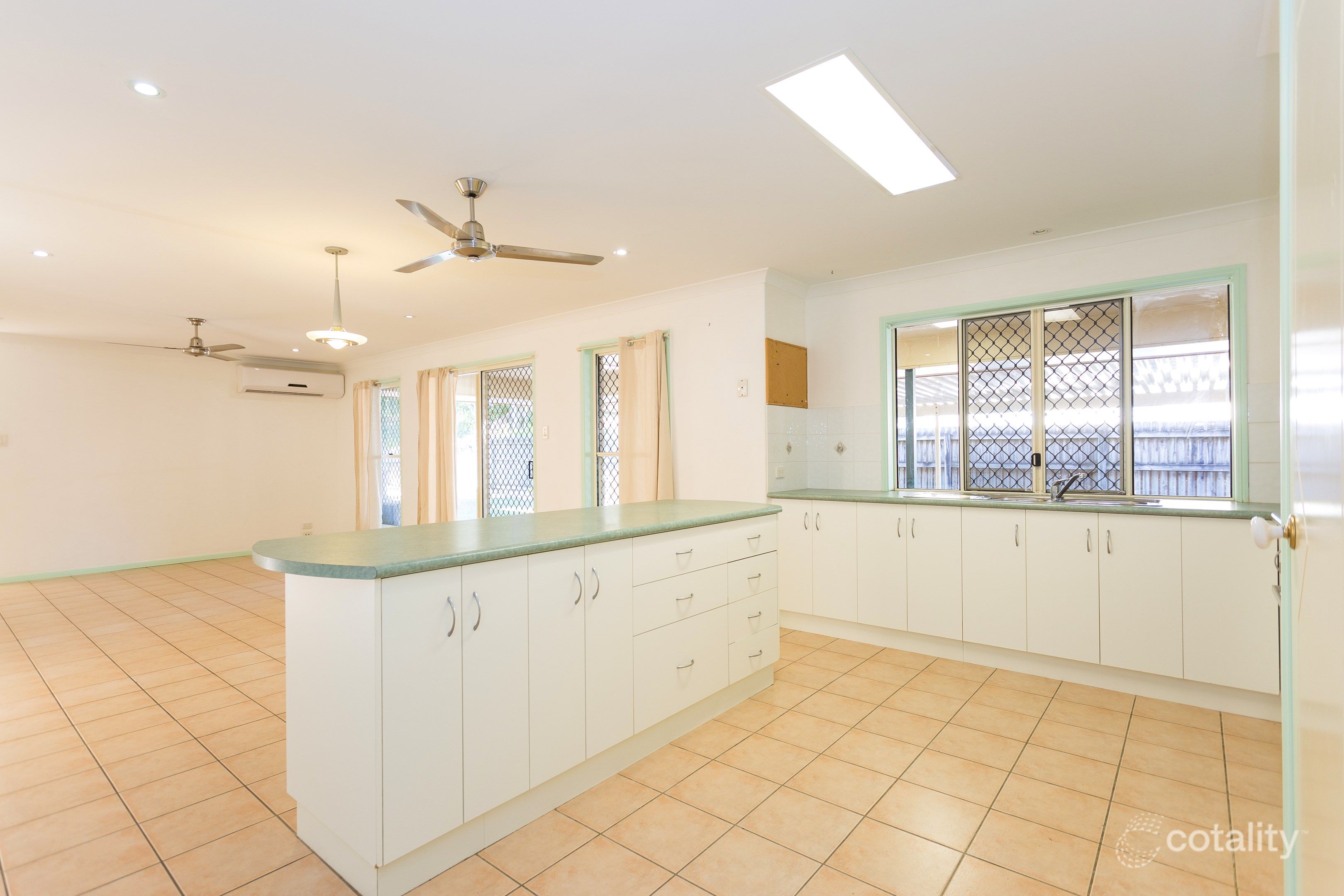 14 Nautilus Pde, Bucasia, QLD 4750