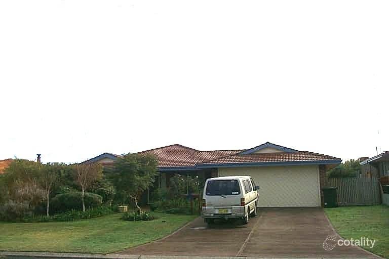 22 Raglan St, Carey Park, WA 6230