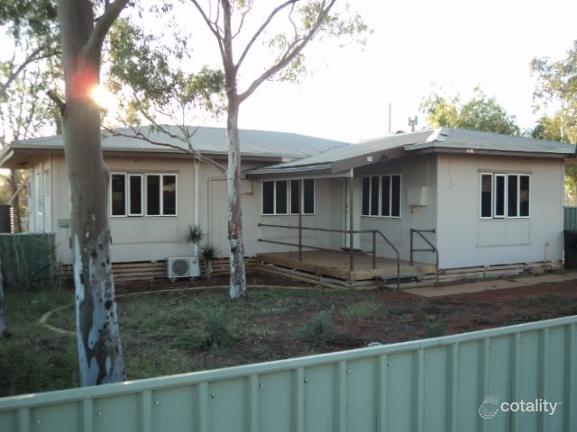 24 Main St, Meekatharra, WA 6642