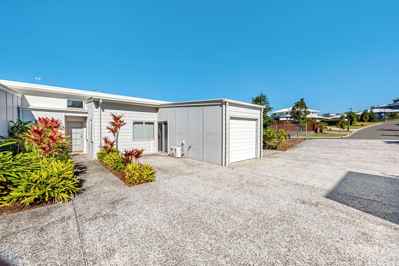 5/16 Sapphire Pl, Elanora, QLD 4221