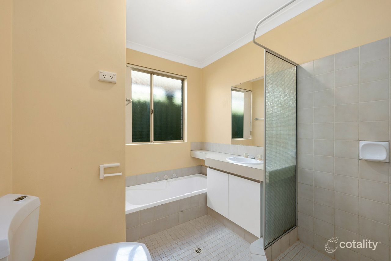 33a Mosaic St E, Shelley, WA 6148