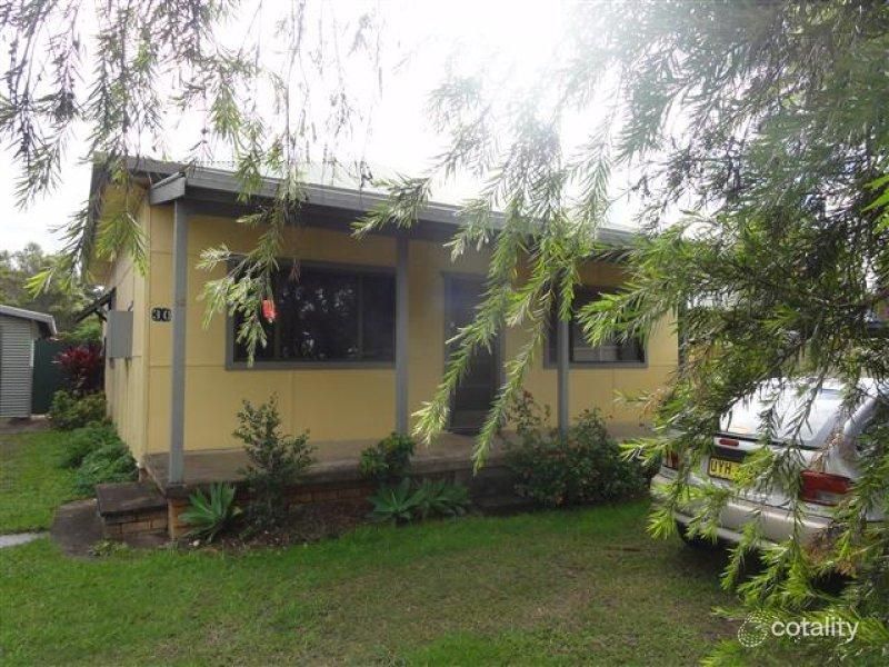 30 Clarence St, Woolgoolga, NSW 2456