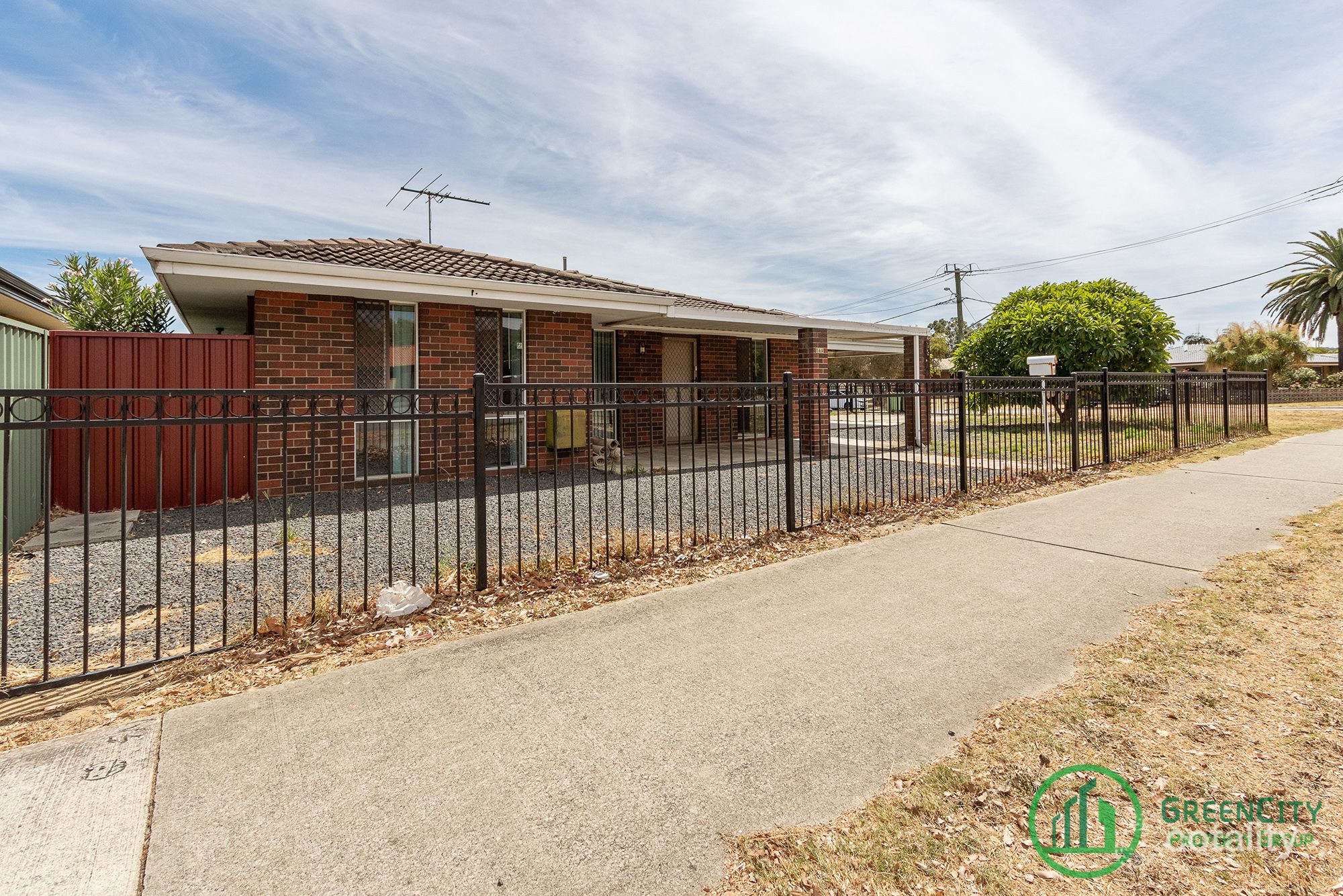 86b Gosnells Rd W, Maddington, WA 6109
