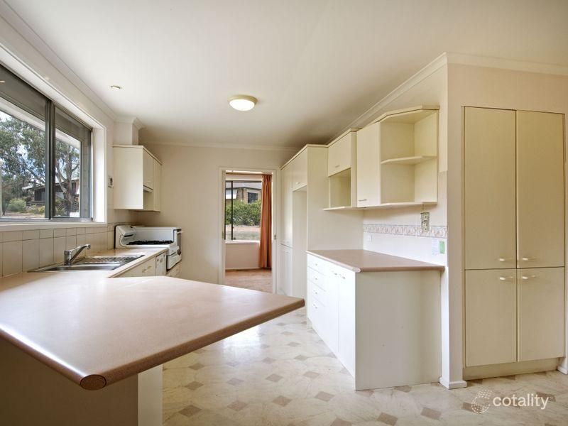 36 Broadbent St, Scullin, ACT 2614