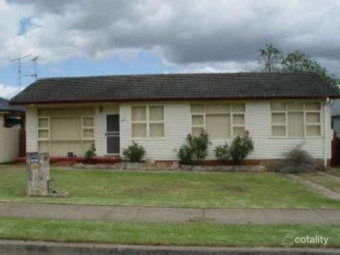 81 Rudd Rd, Leumeah, NSW 2560