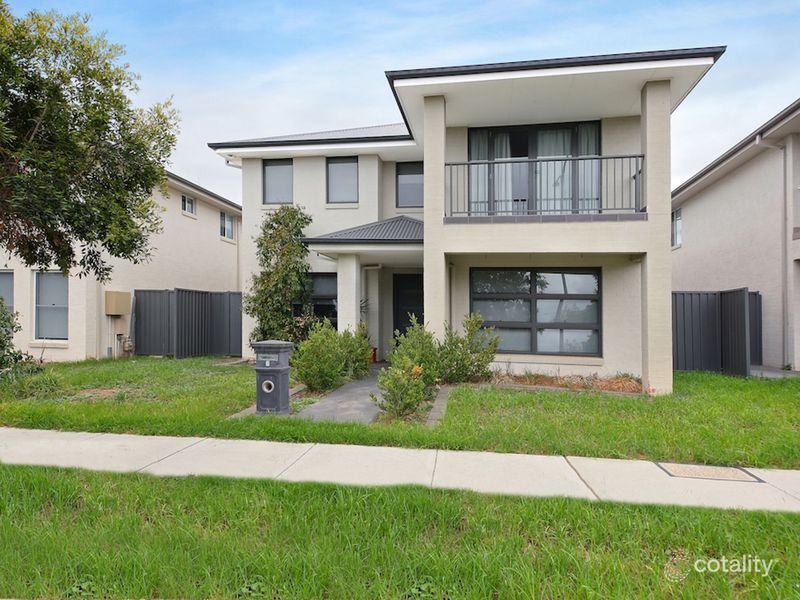7 Donovan Bvd, Gregory Hills, NSW 2557