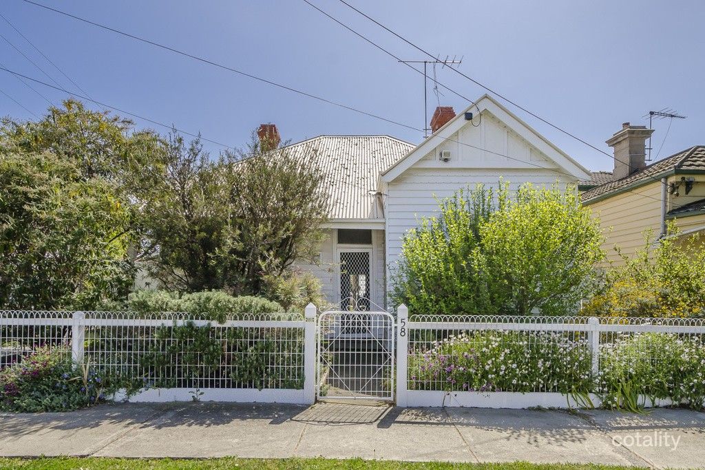 58 Peel St, Newport, VIC 3015