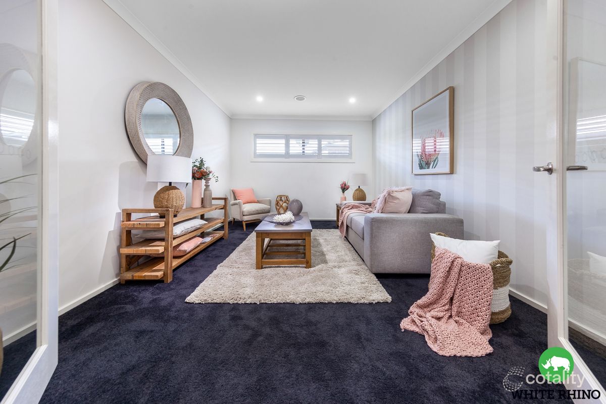 16 Pollack St, Googong, NSW 2620