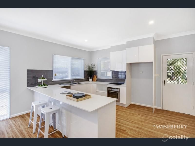 2 Awaba Ave, Charmhaven, NSW 2263