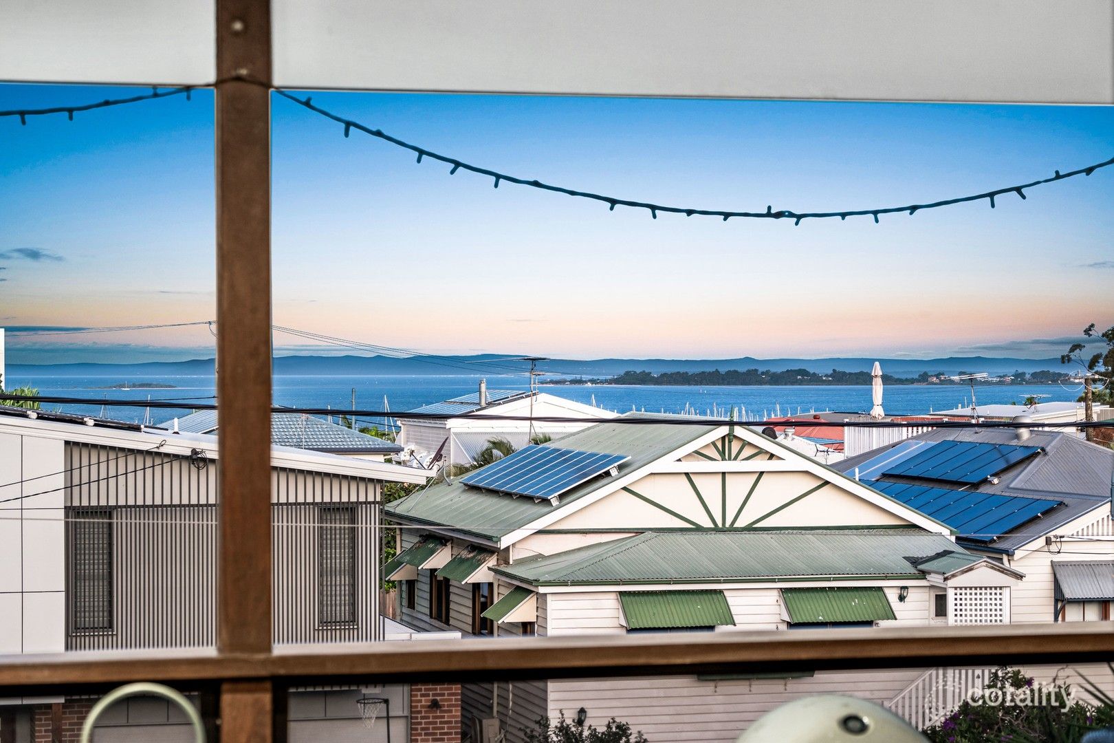 19 Oakley St, Manly, QLD 4179