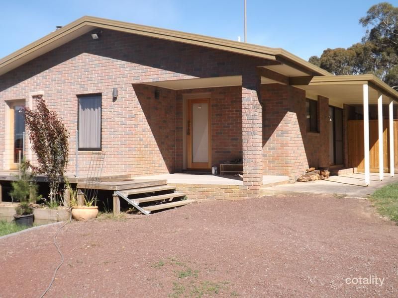 2 Scotts Rd, Yendon, VIC 3352