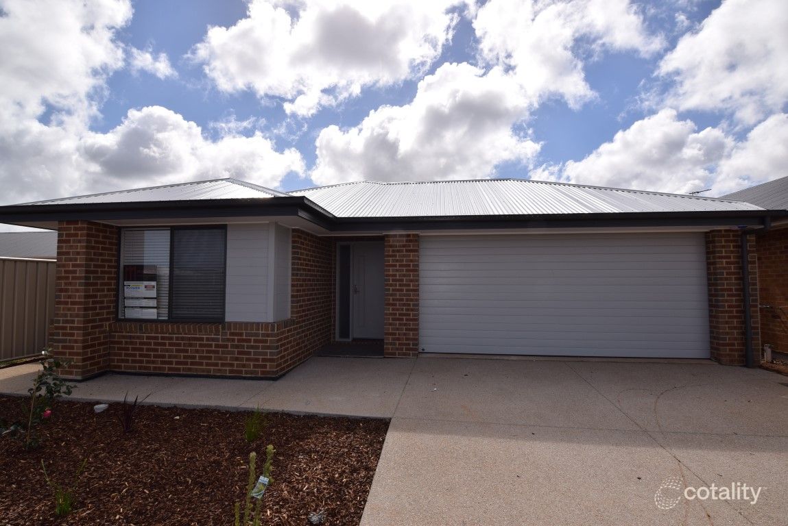 3 Michael Rd, Munno Para West, SA 5115