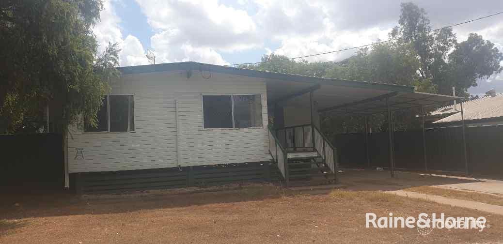 15 Fisher St, Dysart, QLD 4745