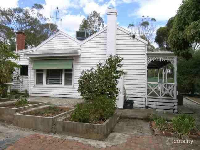 27 Brazier St, Eaglehawk, VIC 3556