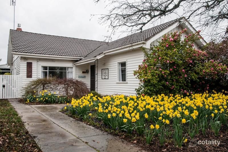 6 Edgecombe St, Kyneton, VIC 3444