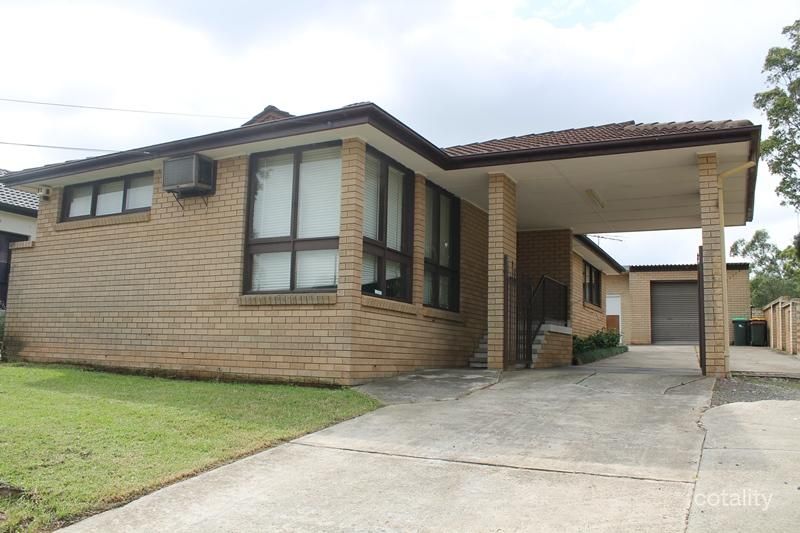5 Baringa Cl, Green Valley, NSW 2168