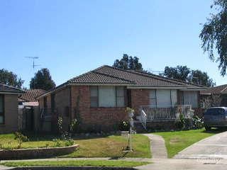 8 Como Pl, St Johns Park, NSW 2176