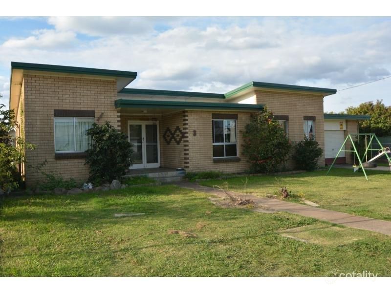 3 Edward St, Warwick, QLD 4370