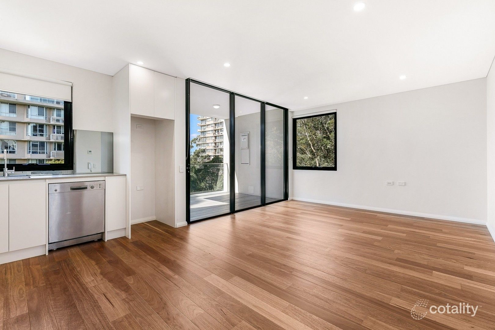 10/2 Robert St, Artarmon, NSW 2064