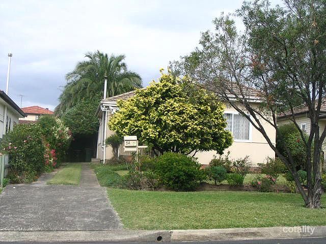 54 Cardigan Rd, Greenacre, NSW 2190