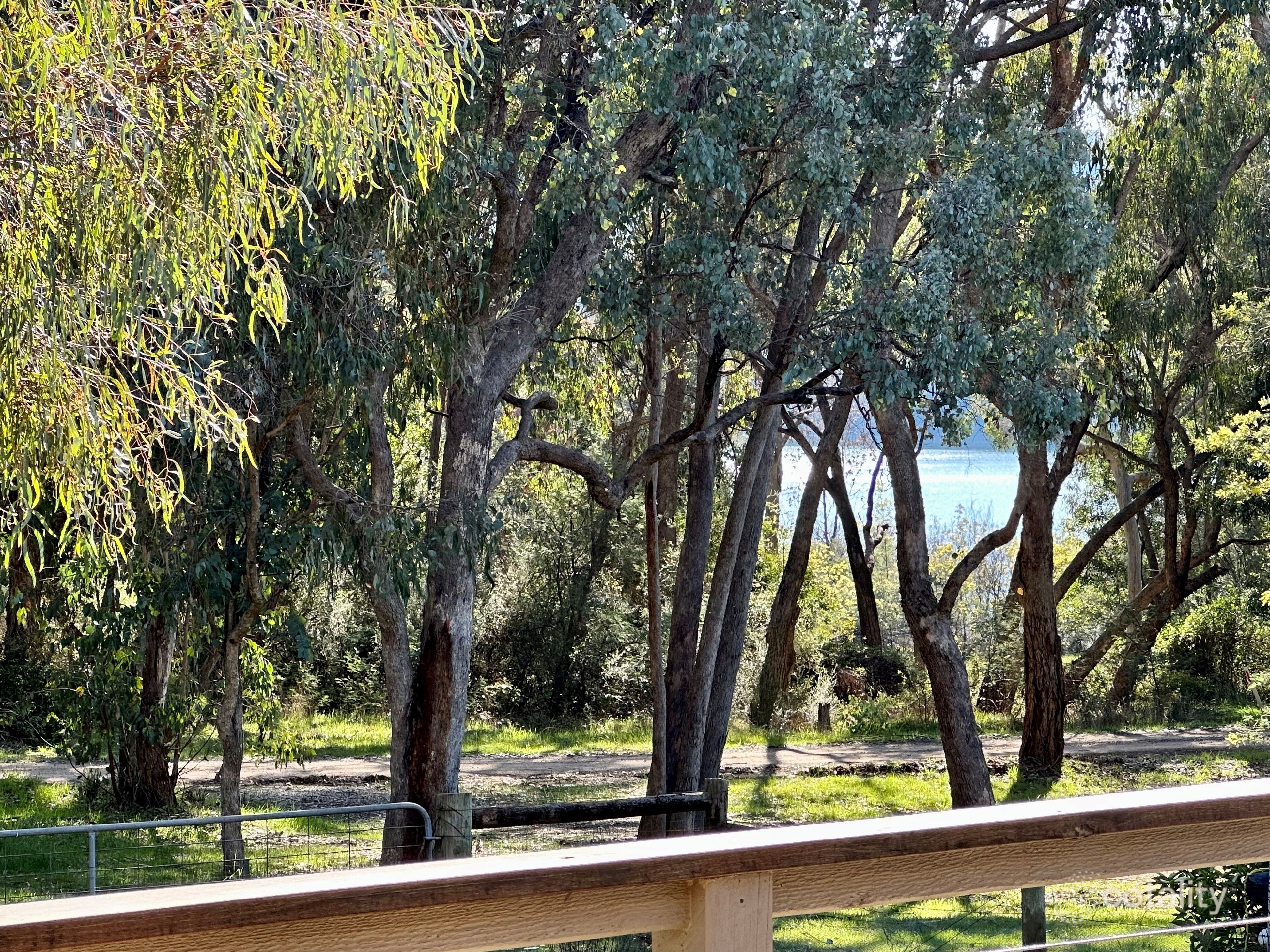 6 Barnetts Rd, Howqua Inlet, VIC 3723