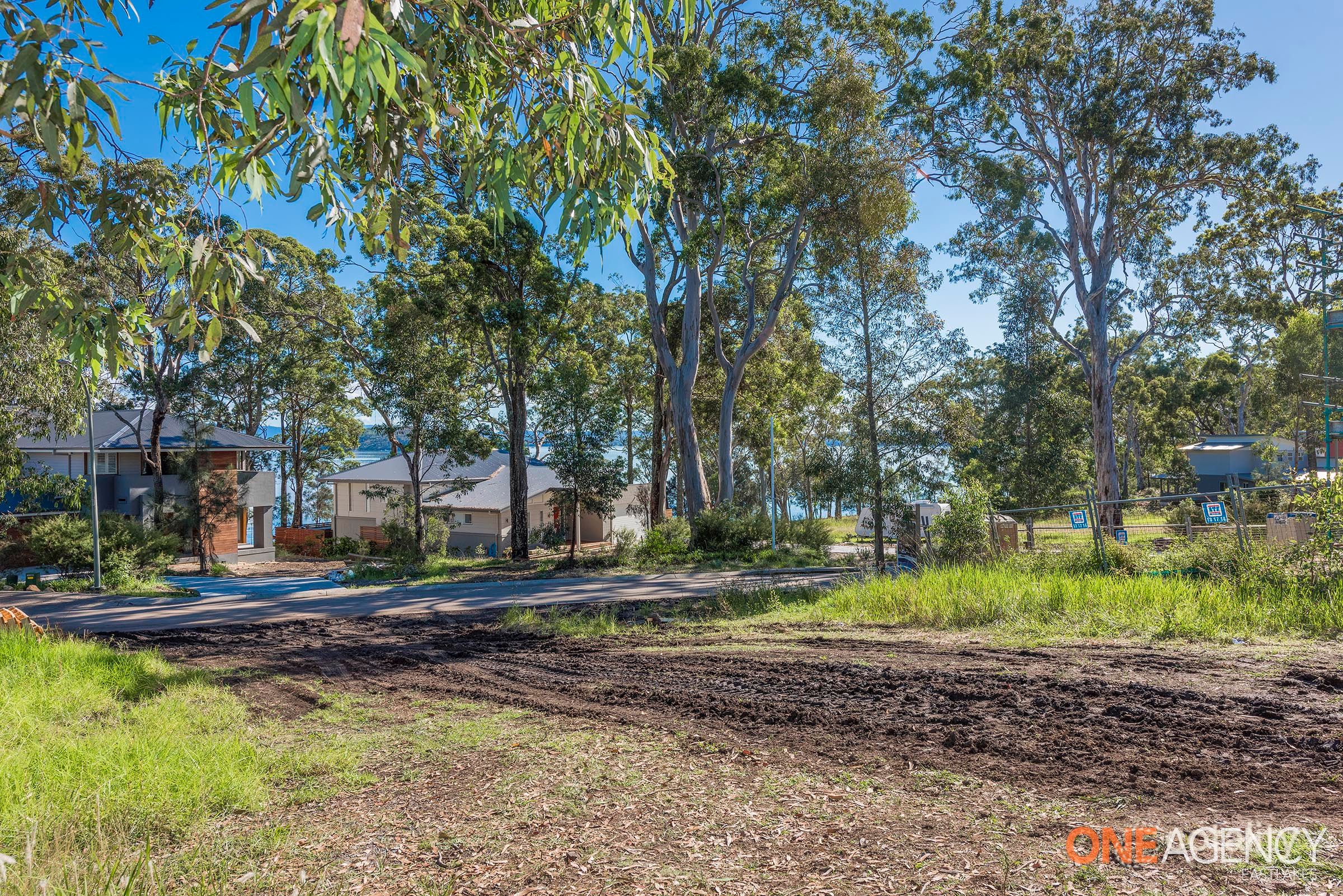 34 Lake Point Way, Murrays Beach, NSW 2281