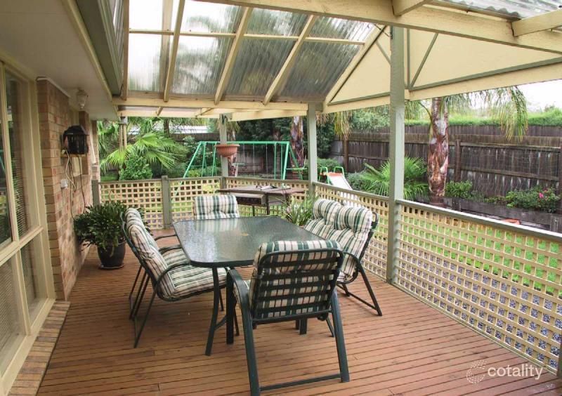 11 Palmerston Rd, Lysterfield, VIC 3156