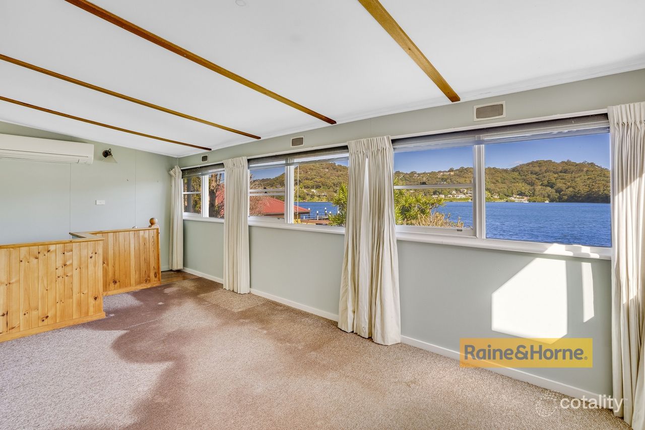 9 Waterview St, Woy Woy, NSW 2256