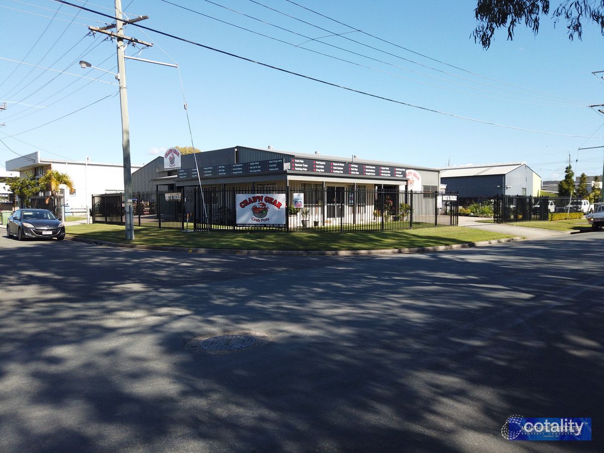 17 Burwood Tce, Clontarf, QLD 4019