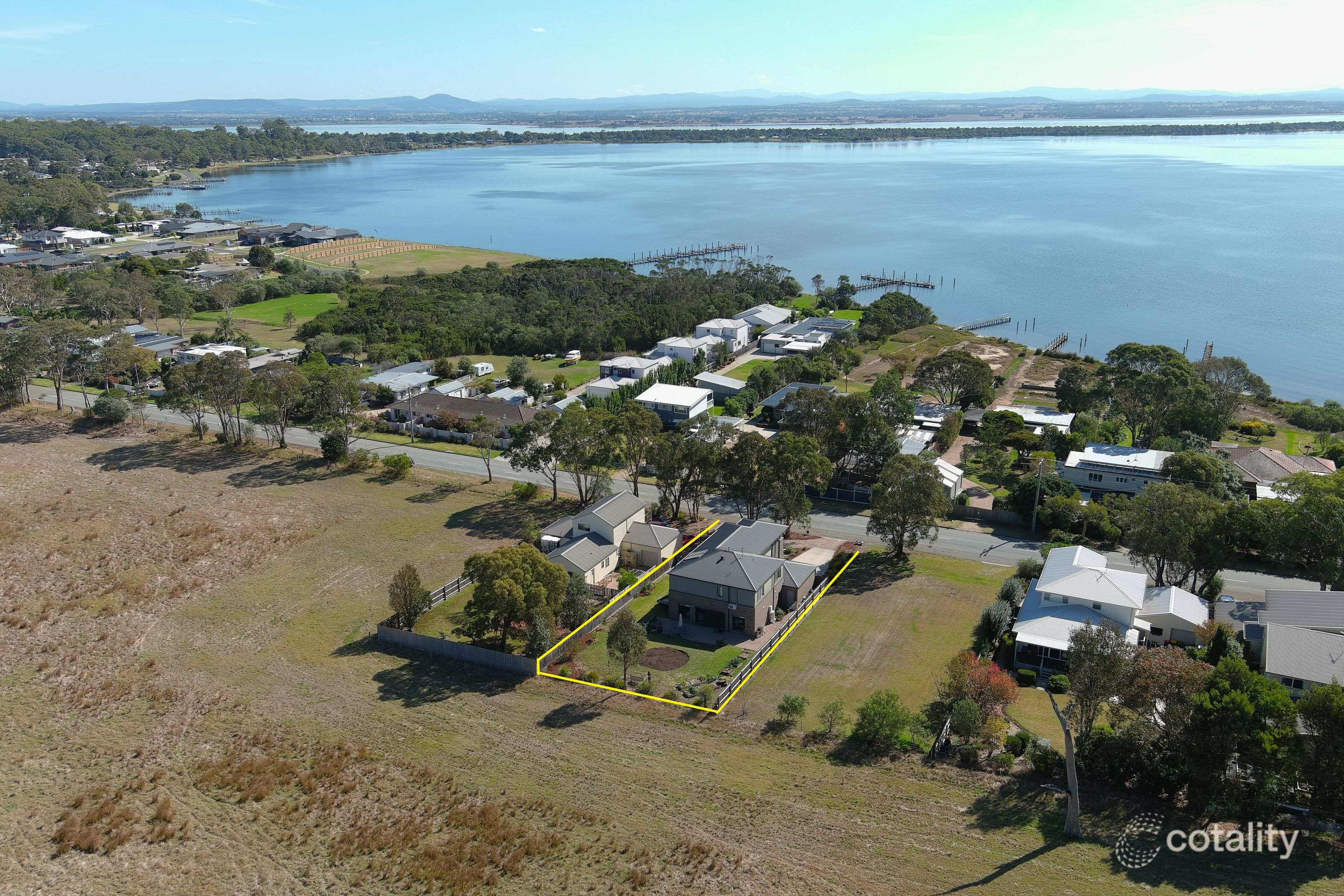 162 Bay Rd, Eagle Point, VIC 3878