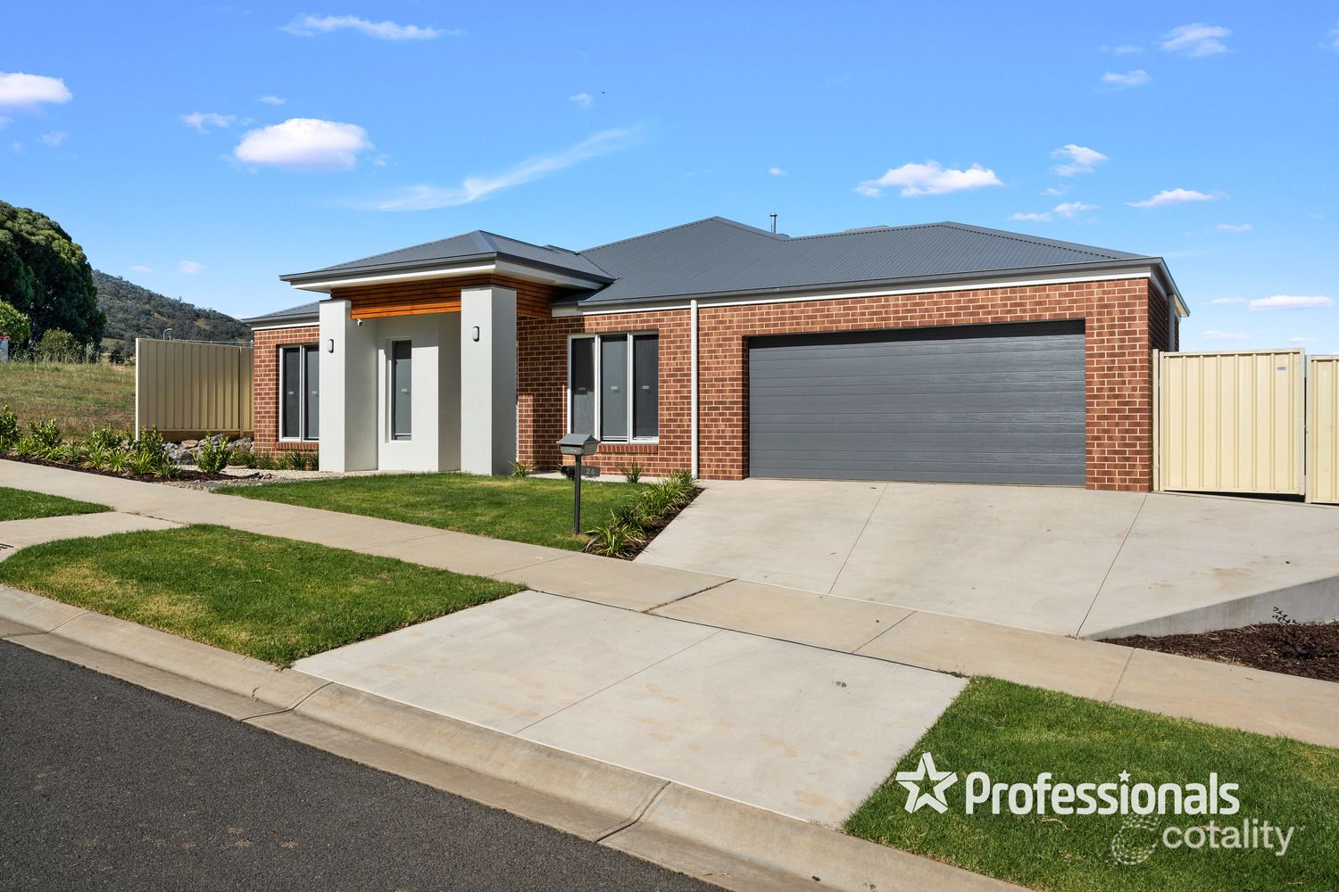 24 Lexcen St, Baranduda, VIC 3691