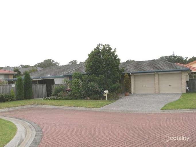 15 Waugh Cl, Blue Haven, NSW 2262