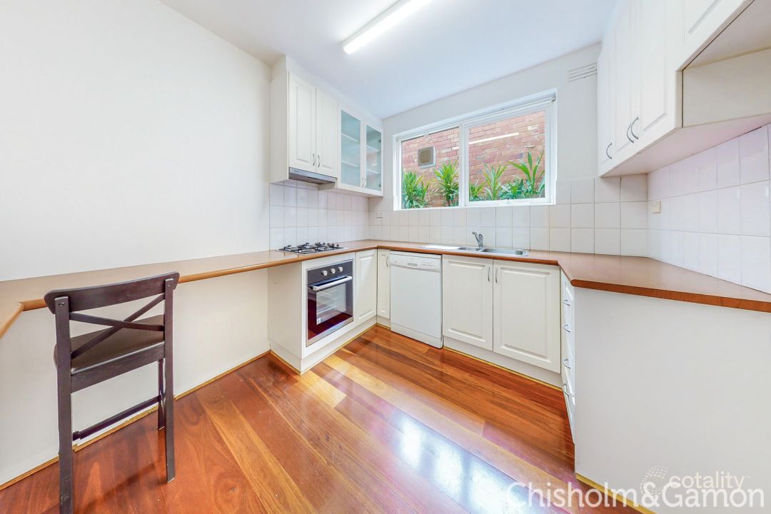 2/40 Rothesay Ave, Elwood, VIC 3184