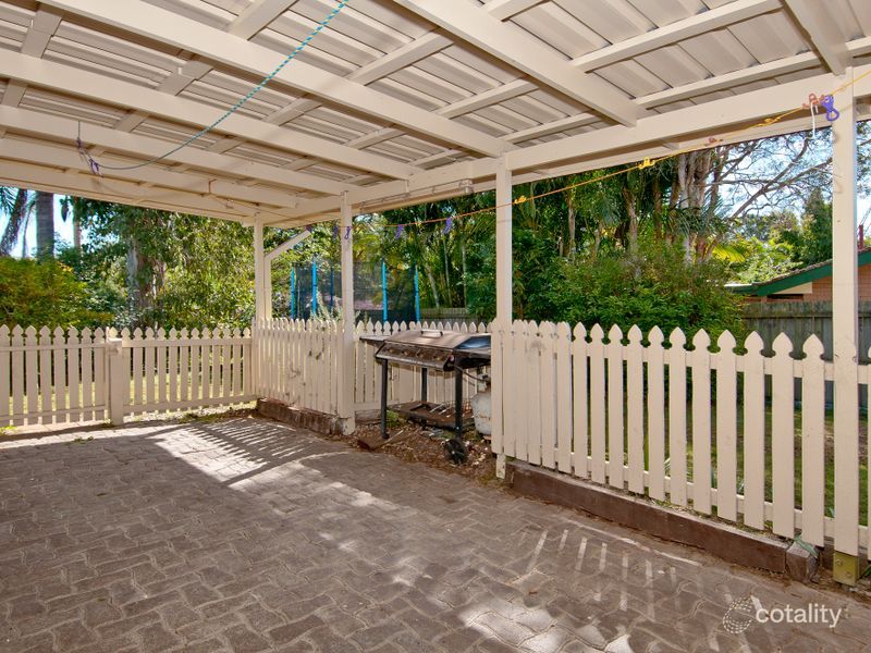 4 Meadow Cres, Beenleigh, QLD 4207