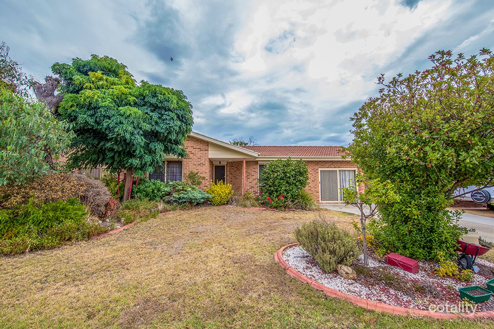 54 Brudenell Dr, Jerrabomberra, NSW 2619