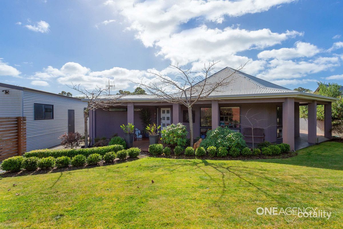 35 Irbys Crcs, Sisters Beach, TAS 7321
