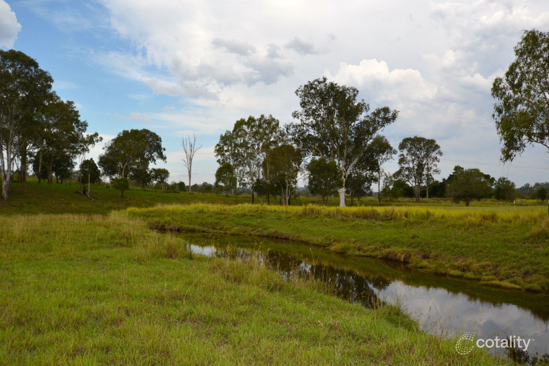 288 Fairneyview Fernvale Rd, Fairney View, QLD 4306