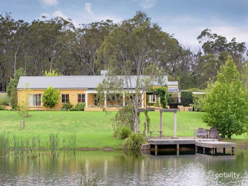 16 Clariville St, Balaclava, NSW 2575