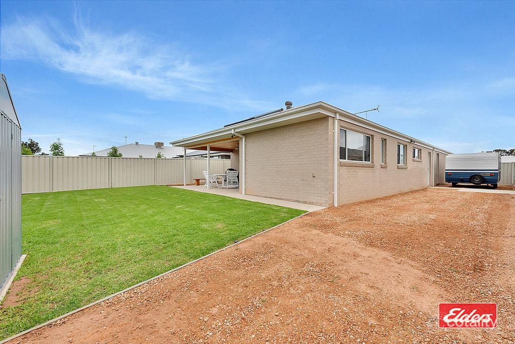 131 Zorro Dr, Yarrawonga, VIC 3730