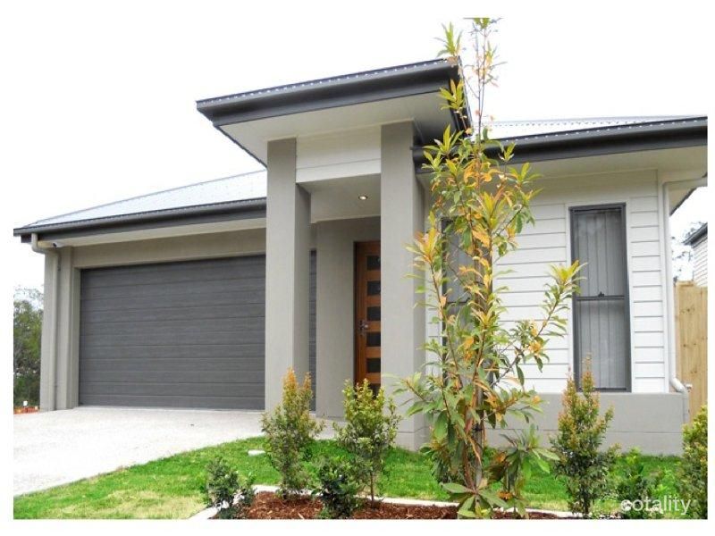 37 Boonderee Pl, New Auckland, QLD 4680