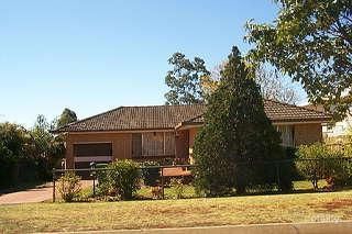 19 Makepeace St, Rockville, QLD 4350
