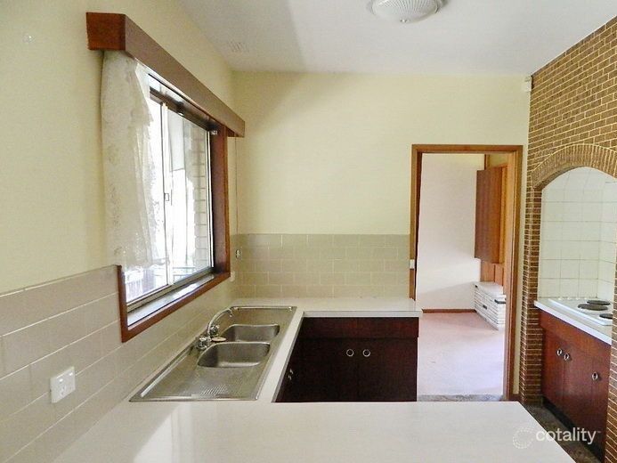 16 Corunna Ave, North Rocks, NSW 2151