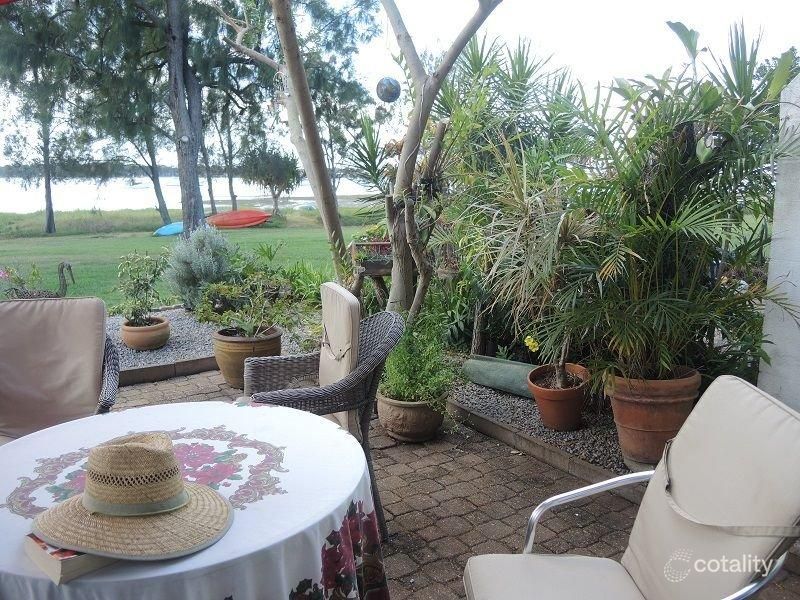 1a/16 Spinnaker Dr, Sandstone Point, QLD 4511