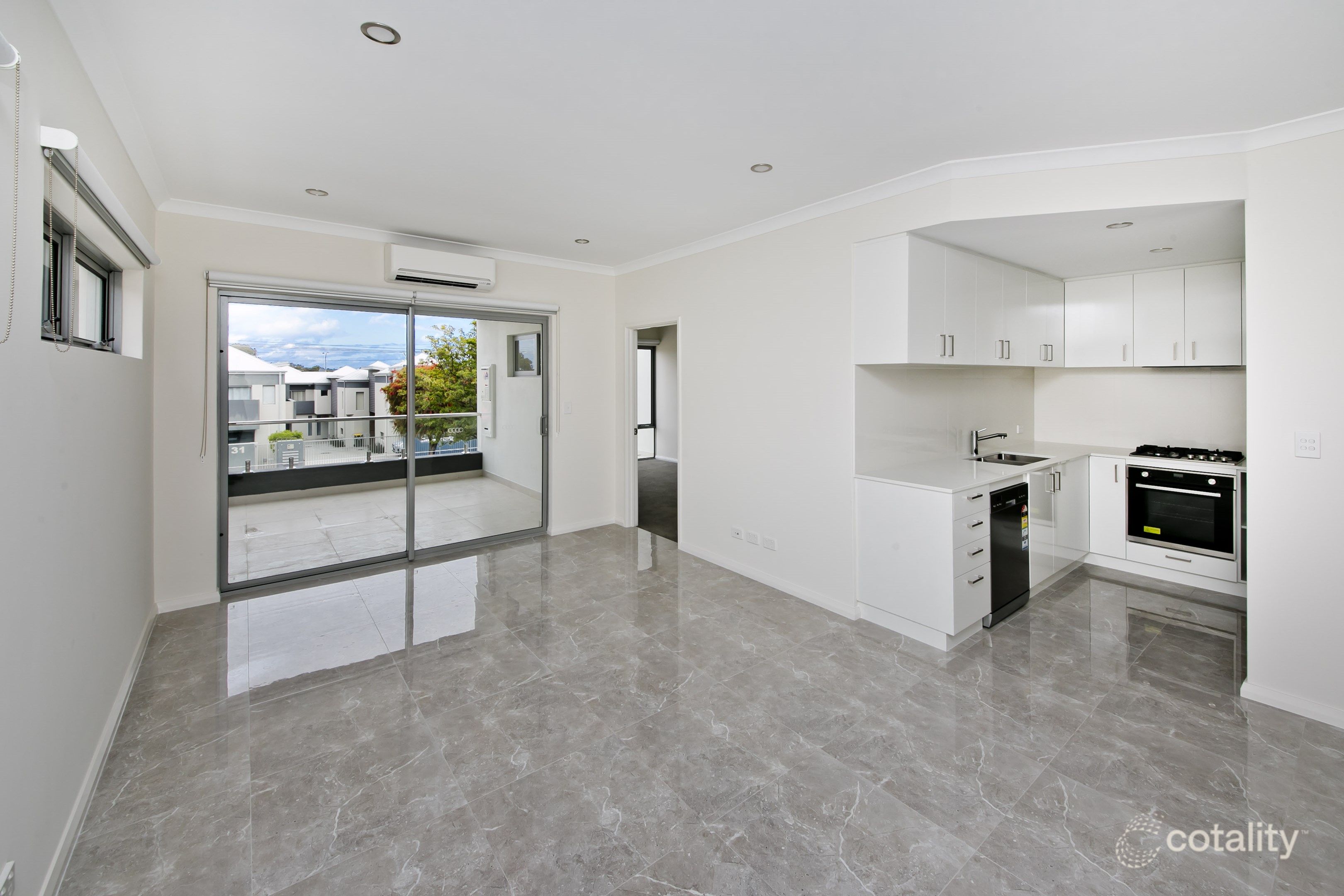 1/32 Pollard St, Glendalough, WA 6016